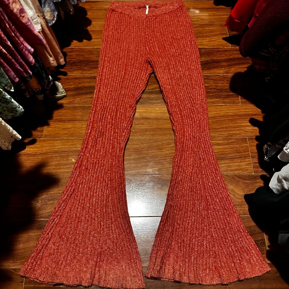 Free people knit, Bealls, red, excellent condition size small